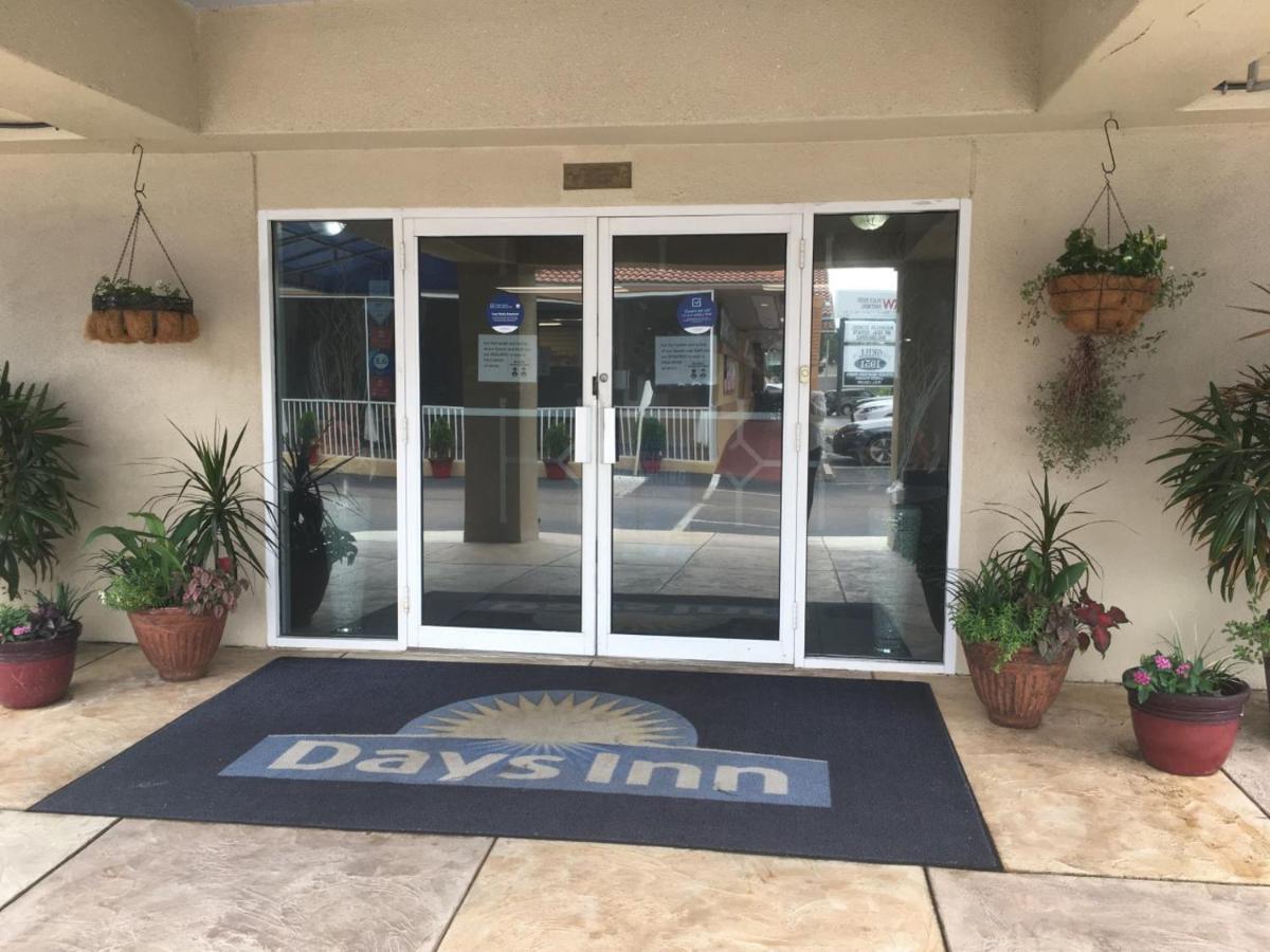 Days Inn By Wyndham Port Charlotte Town Center Екстериор снимка
