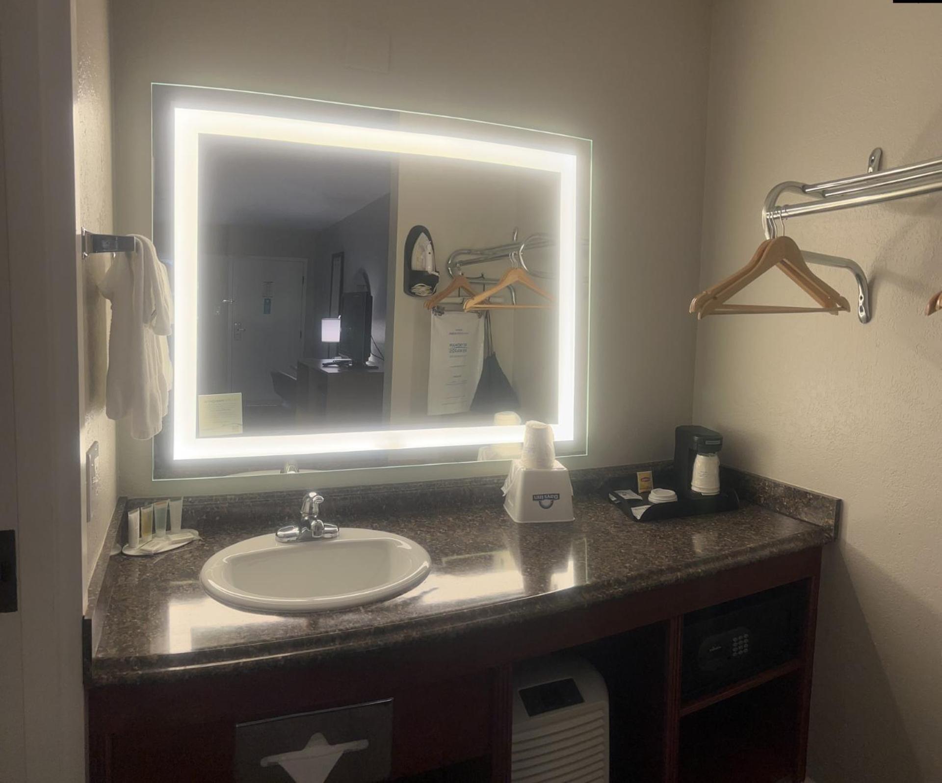 Days Inn By Wyndham Port Charlotte Town Center Екстериор снимка