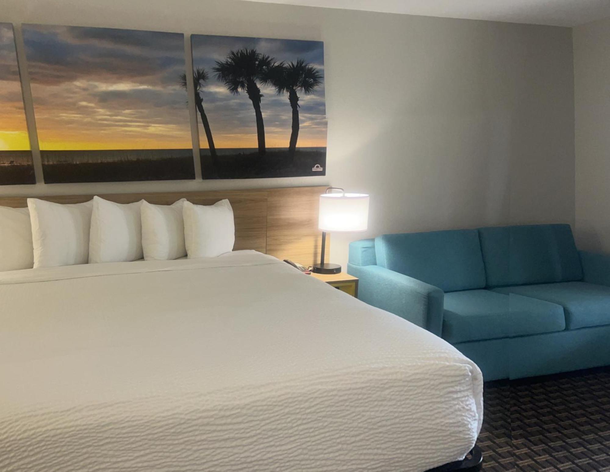 Days Inn By Wyndham Port Charlotte Town Center Екстериор снимка