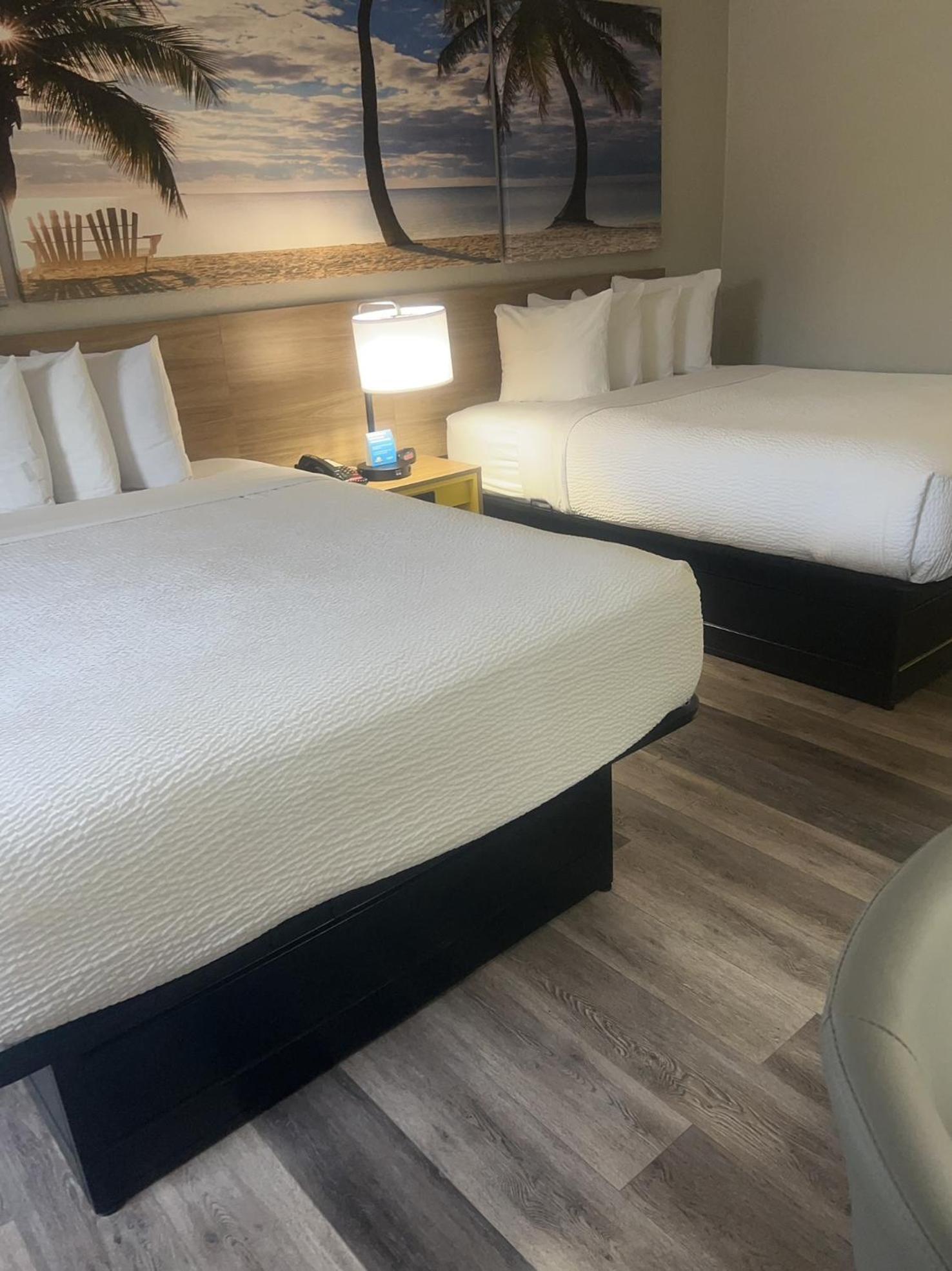 Days Inn By Wyndham Port Charlotte Town Center Екстериор снимка