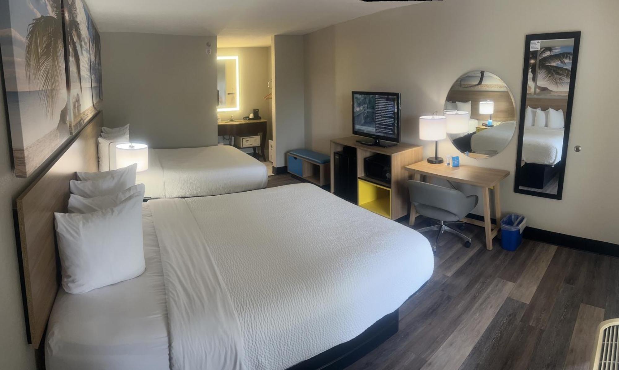 Days Inn By Wyndham Port Charlotte Town Center Екстериор снимка