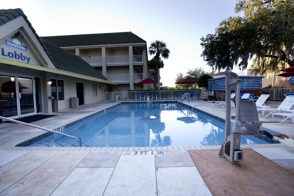 Days Inn By Wyndham Port Charlotte Town Center Екстериор снимка
