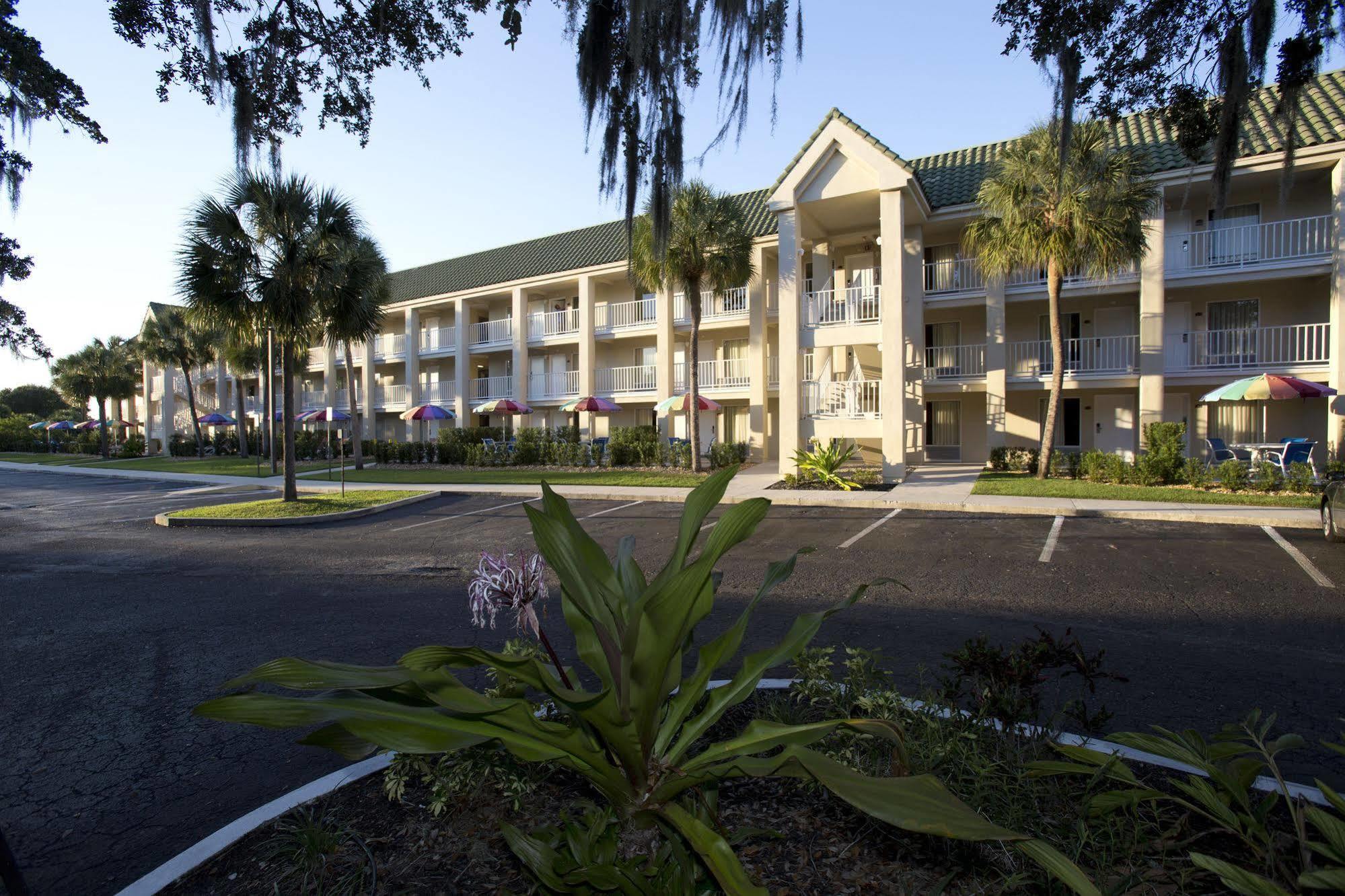 Days Inn By Wyndham Port Charlotte Town Center Екстериор снимка